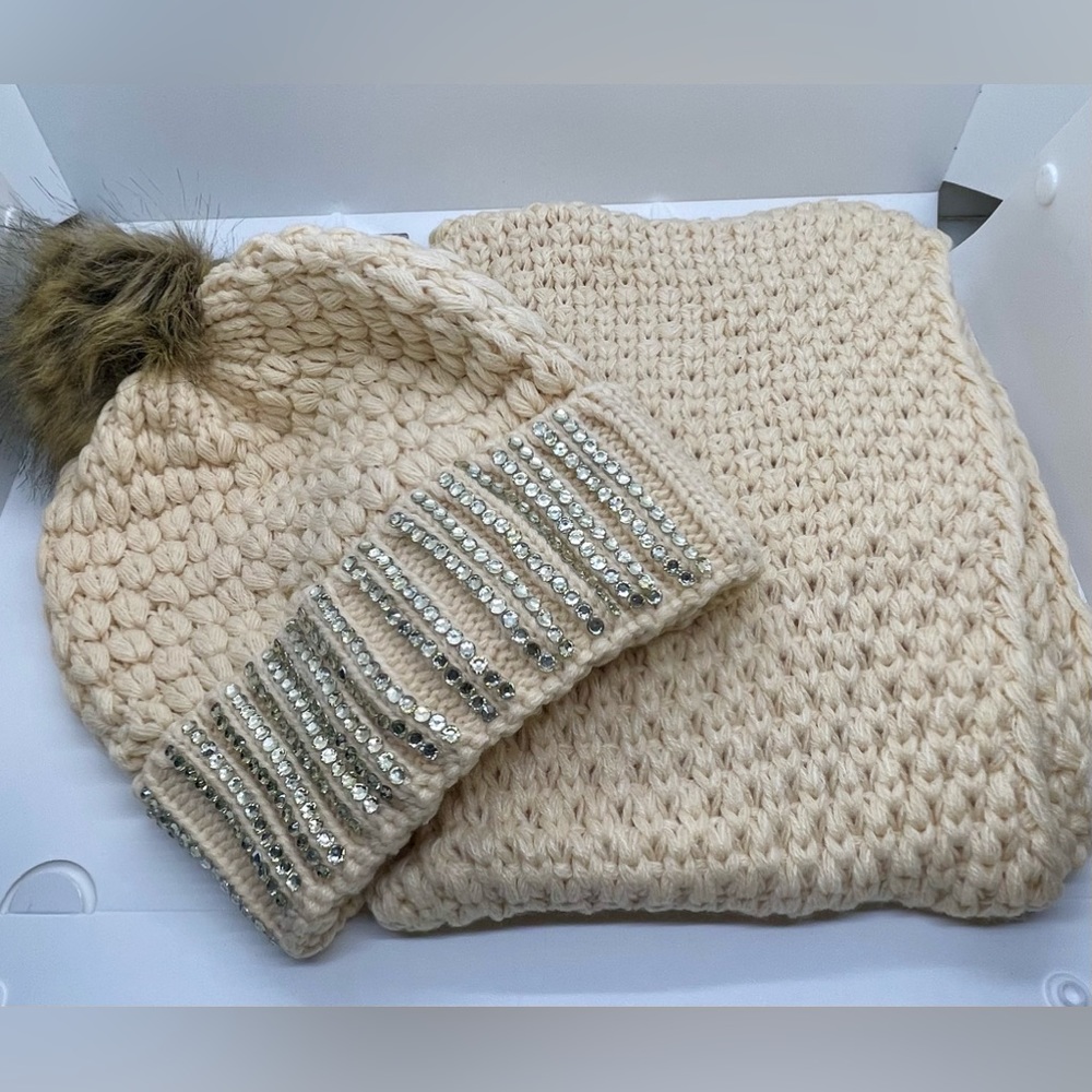 New Lot X 2 cream knit hat and infinity scarf set.  Hat has rhinestones